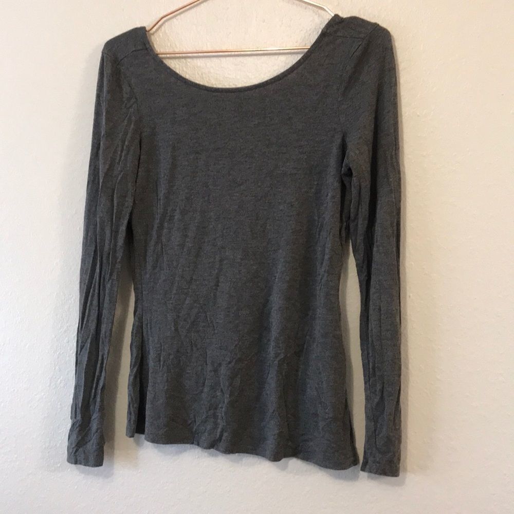 ‎Long sleeve with scoop back